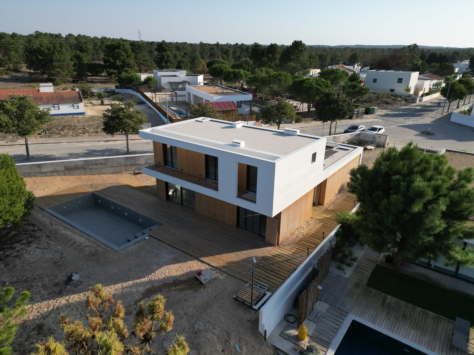 Moradia Comporta — projecto de Etienne Lardinois, executado pela KILN